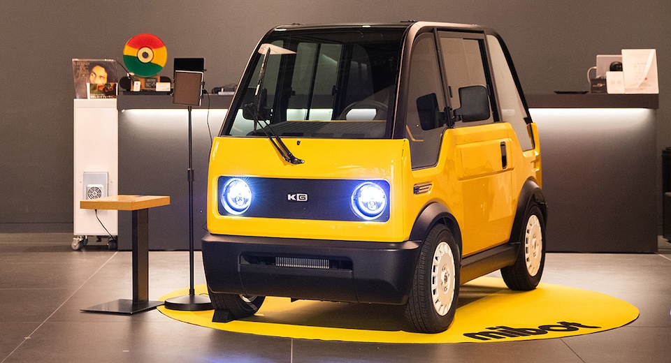 KGモーターズ社が手がける小型モビリティロボット(一人乗り小型BEV)『mibot』